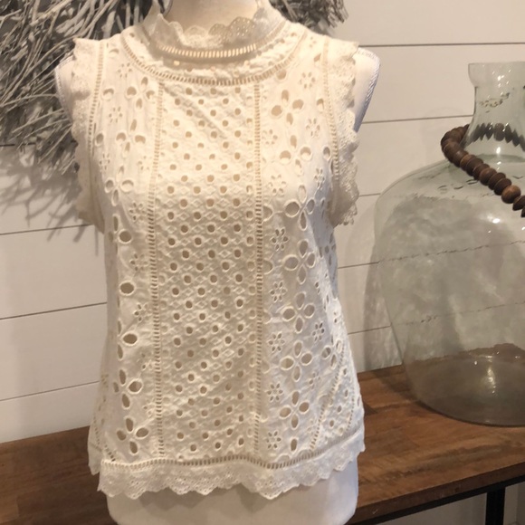 Eyelet top with button down back - Picture 1 of 4